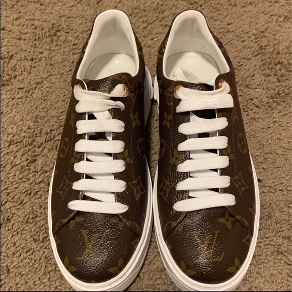 shoes - Picture 2 of 2